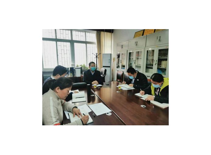 院长谷建全到文学研究所党支部指导组织生活会和党员民主评议工作